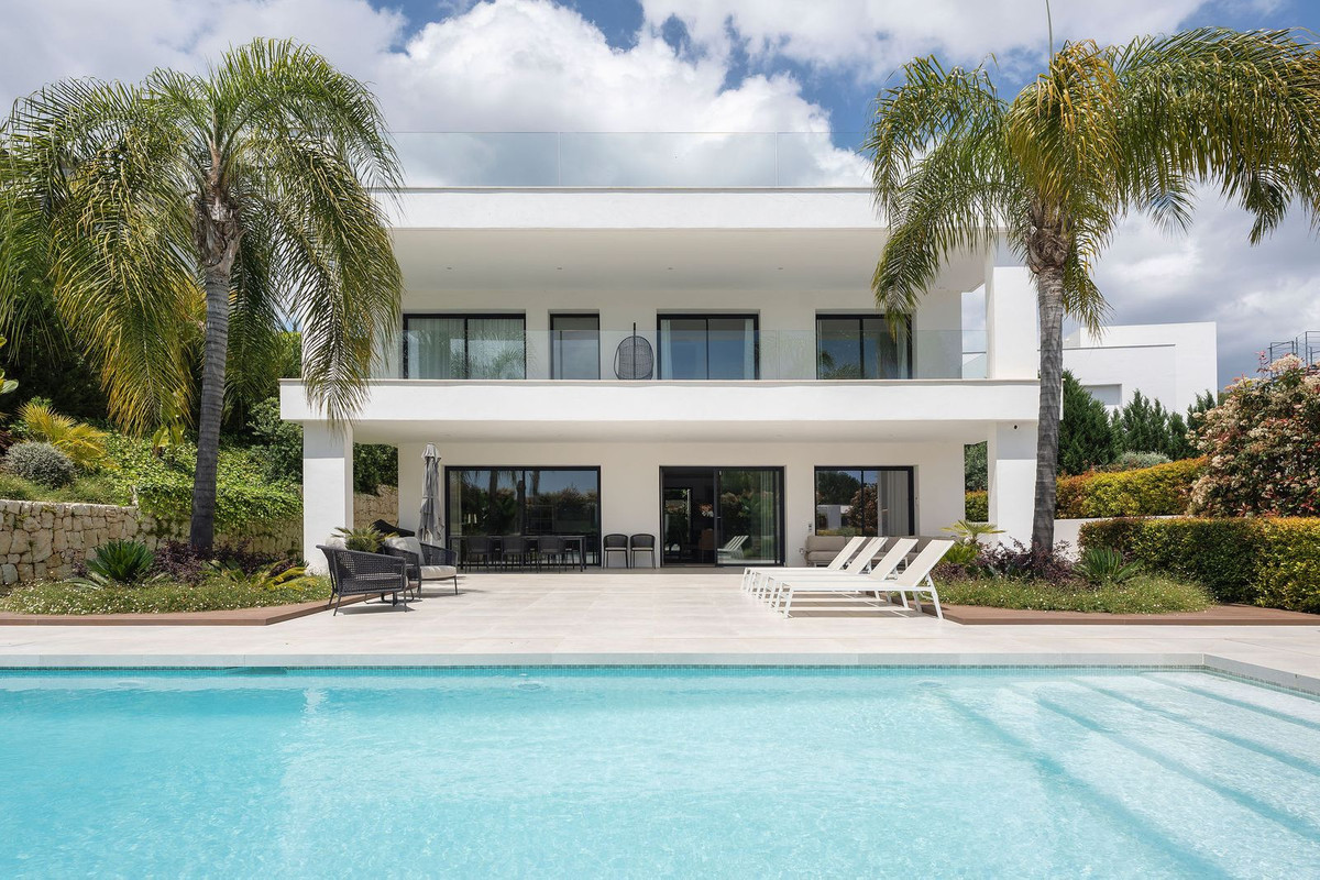 Villa in Nueva Andalucía