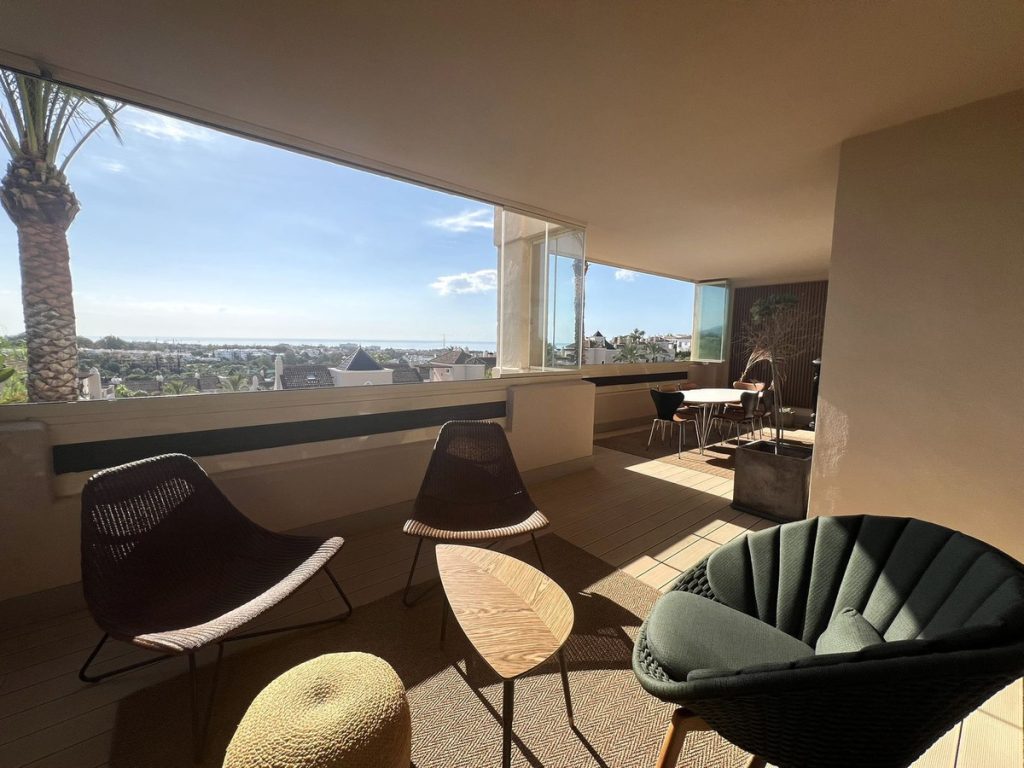 Apartment in El Paraiso