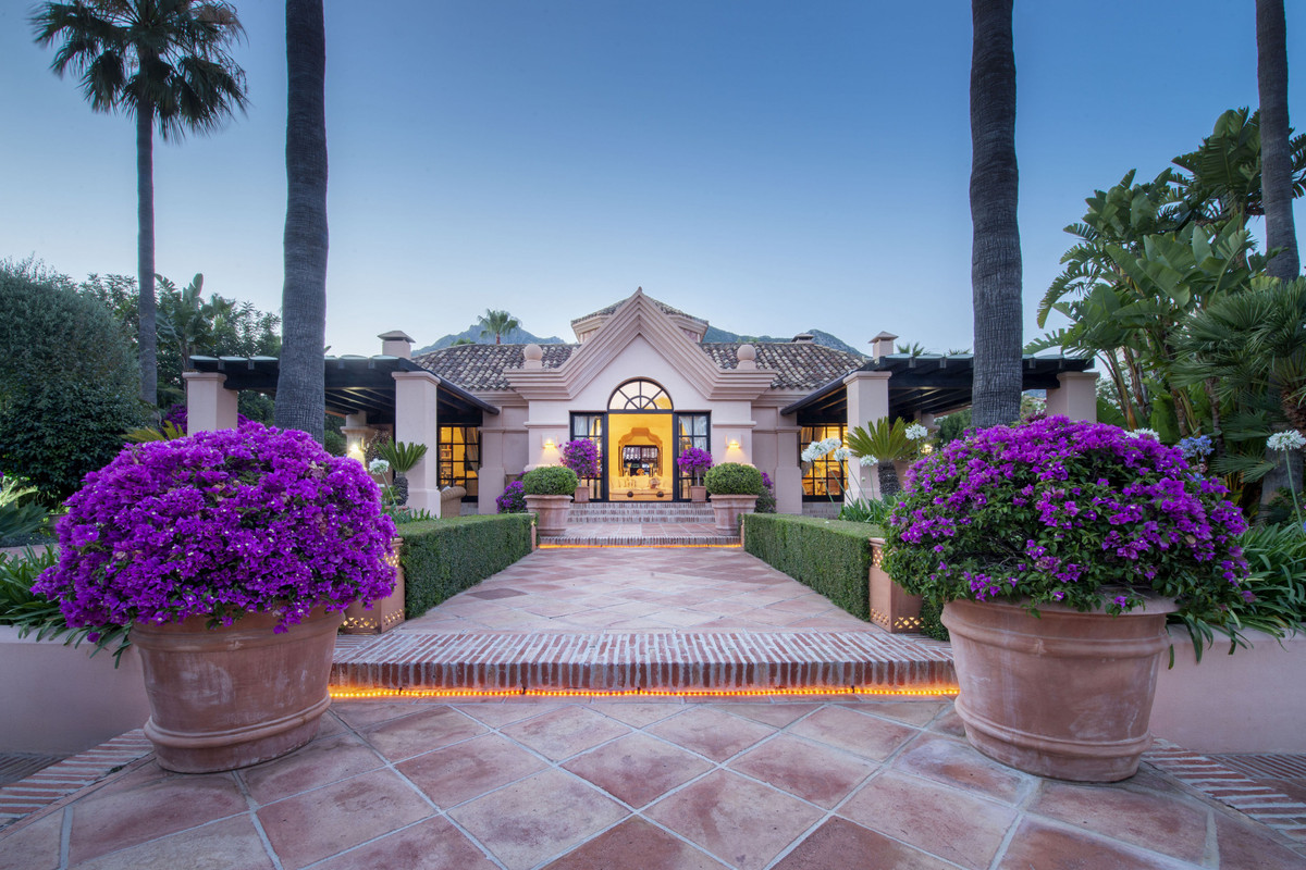 Villa in Sierra Blanca