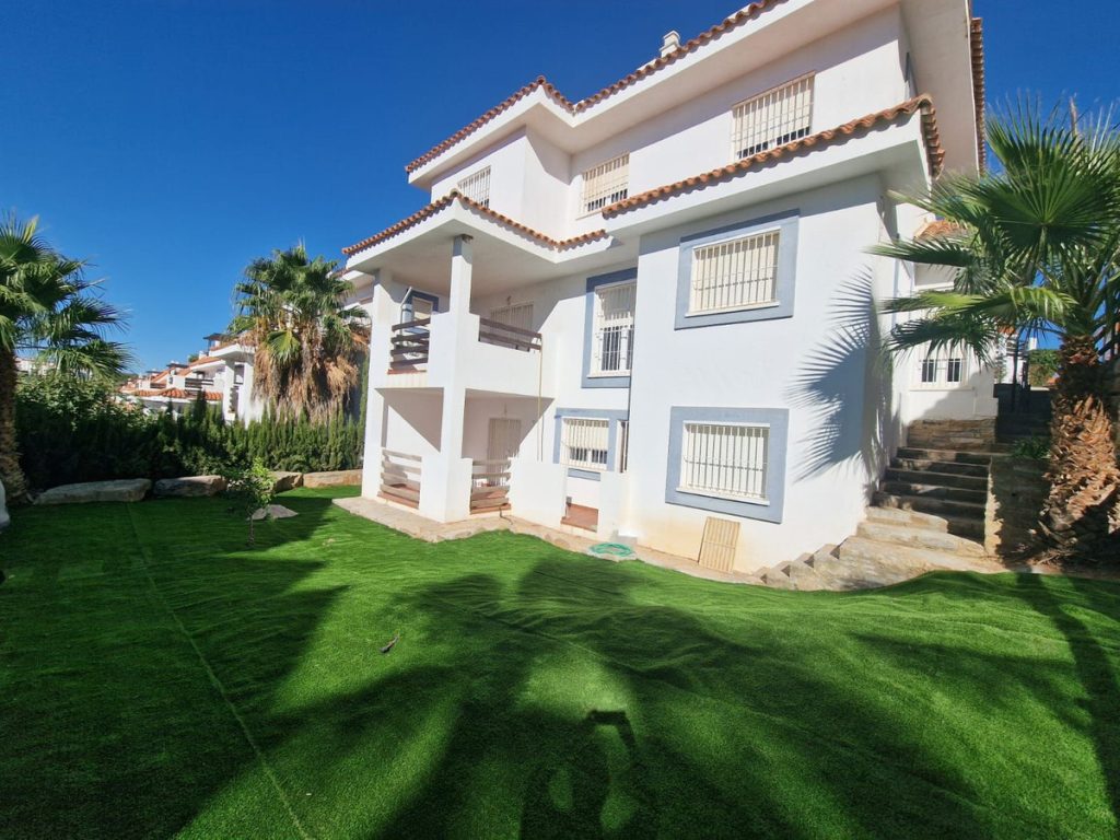 Villa in Manilva