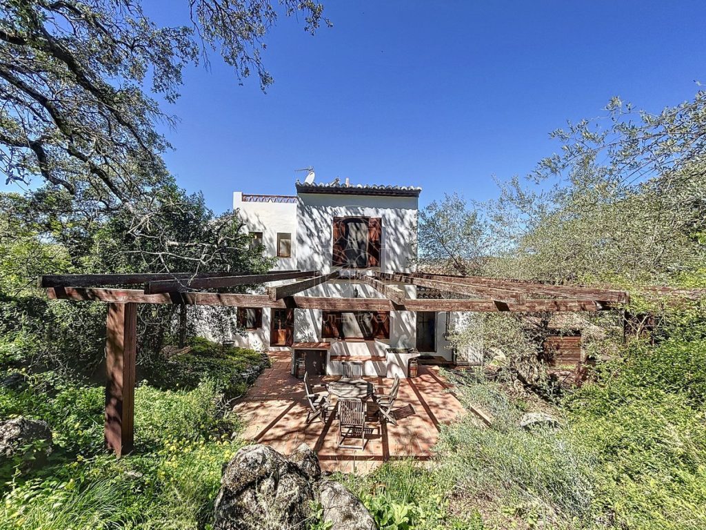 Country house in Comares