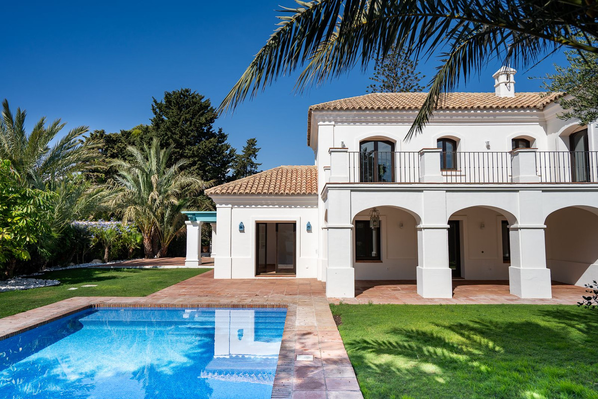 Villa in Guadalmina Baja