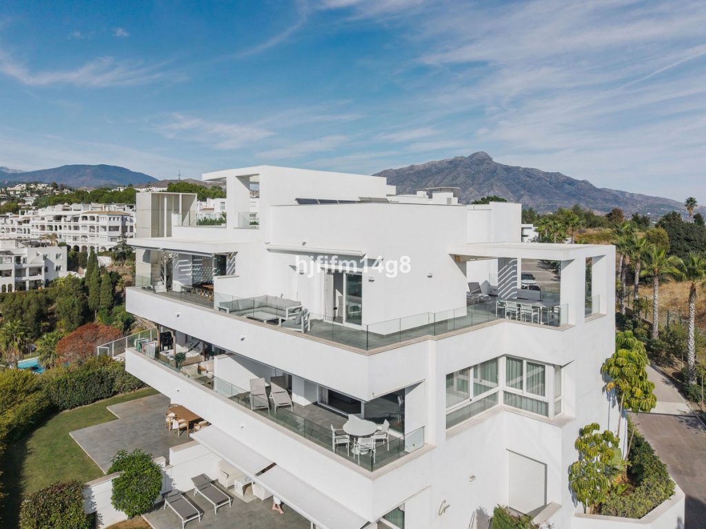 Apartment in Benahavís