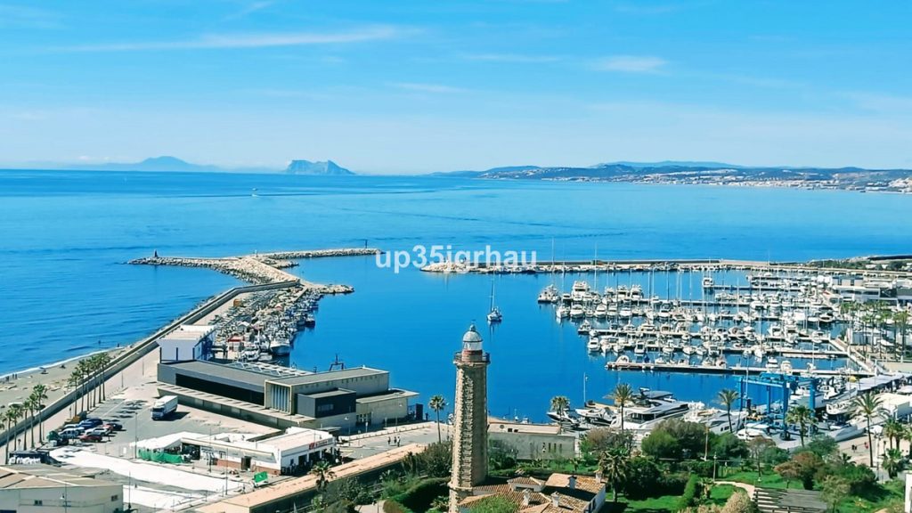 Apartment in Estepona