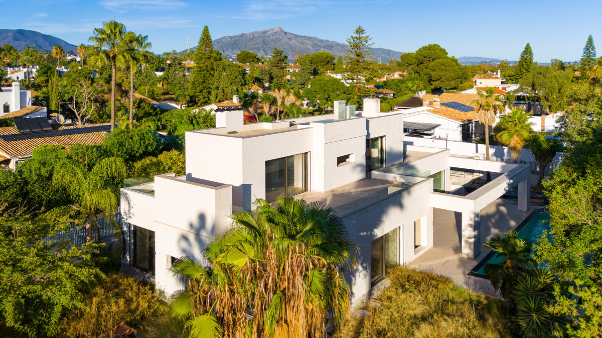 Villa in Guadalmina Baja