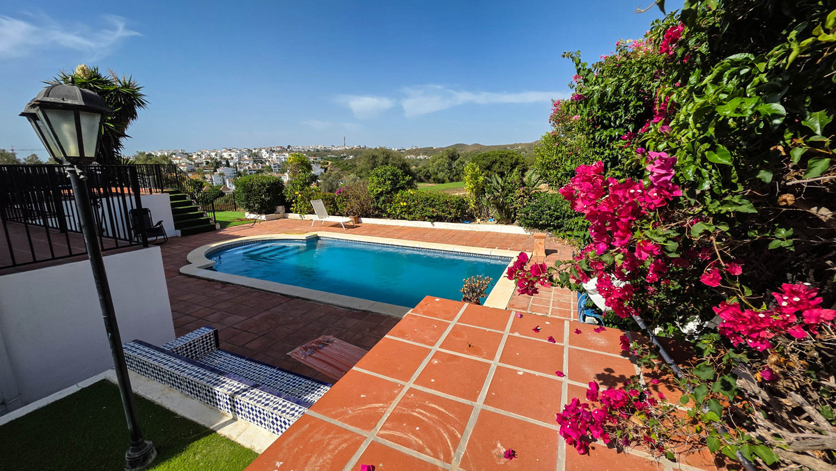 Villa in La Duquesa