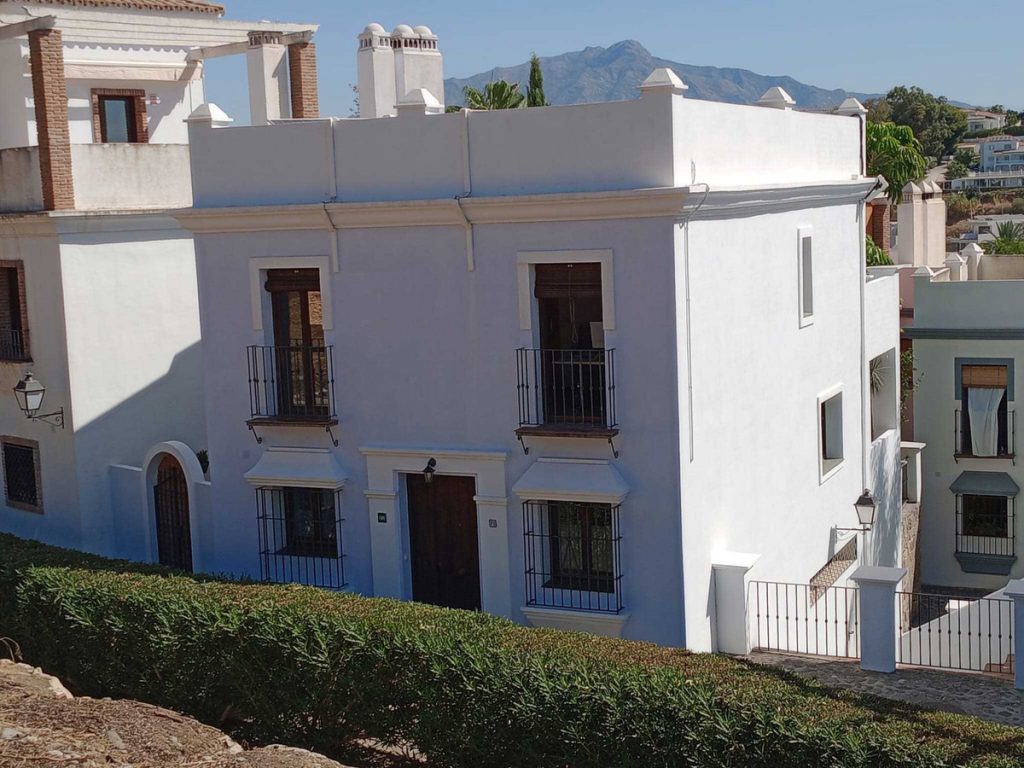 Town house in El Paraiso