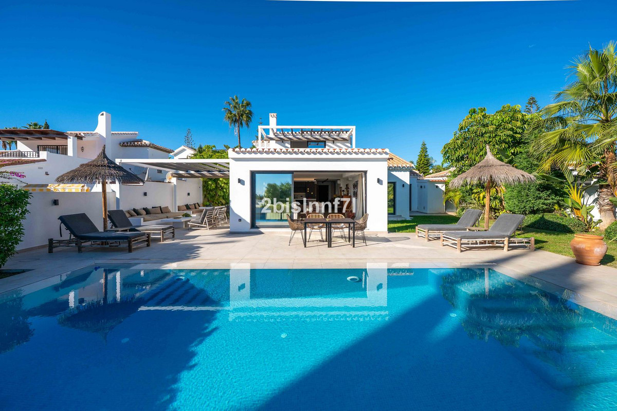 Villa in Elviria
