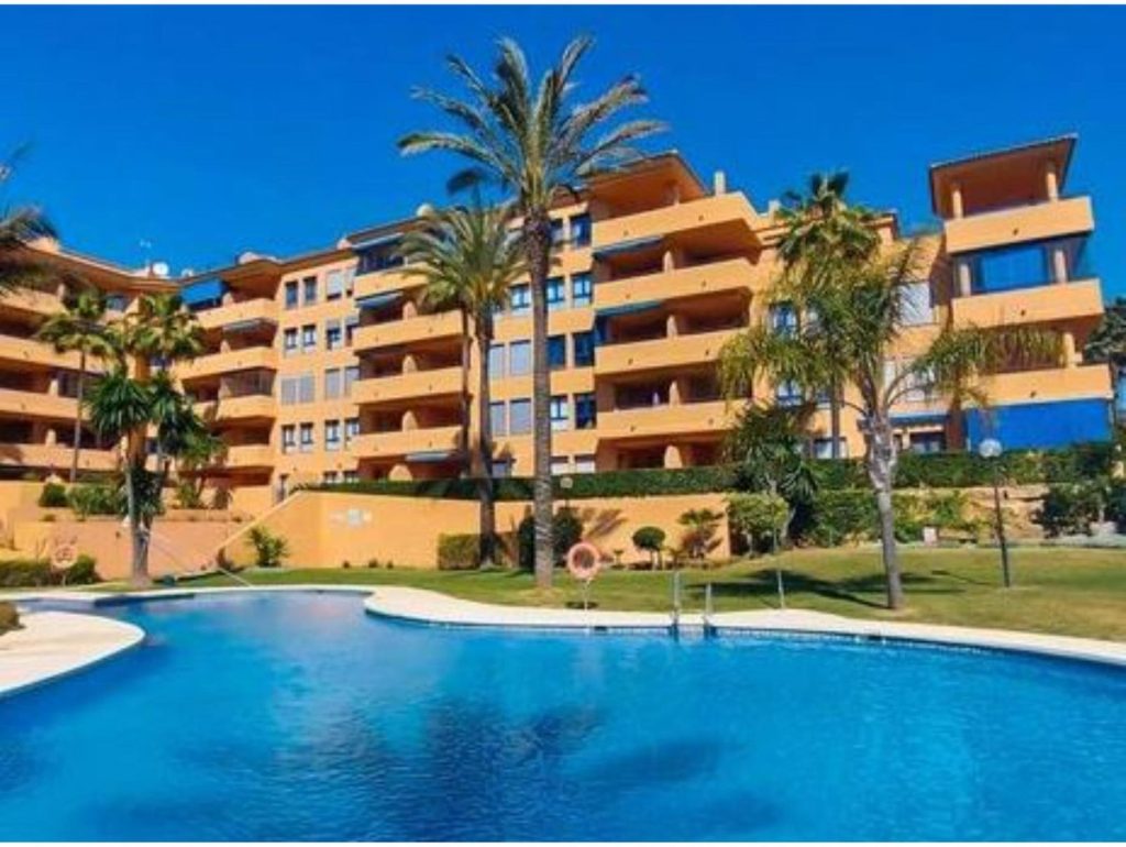 Apartment in Manilva