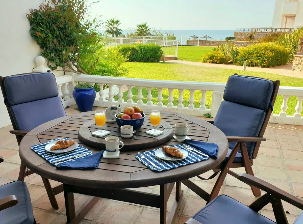 Villa in Casares Playa