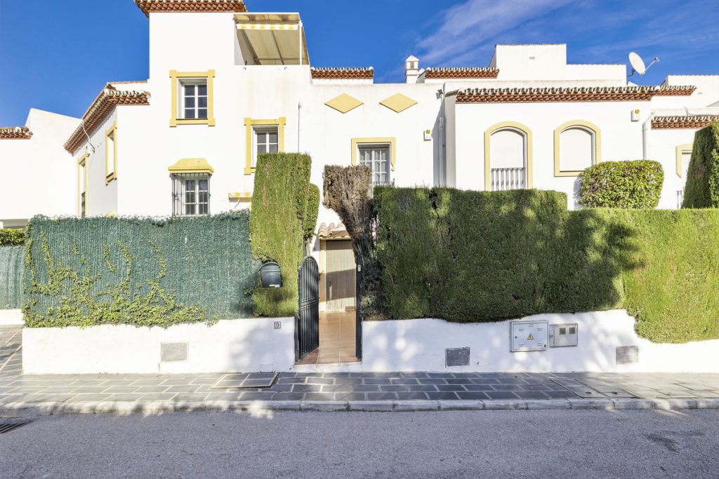 Town house in Estepona
