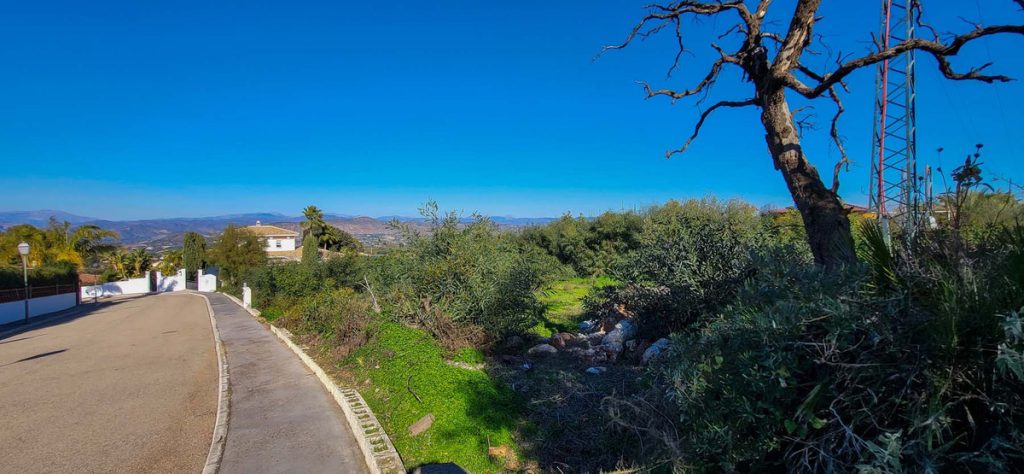 Land in Alhaurín el Grande