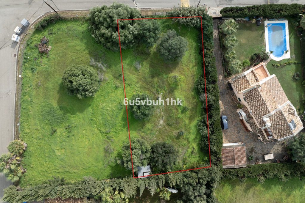 Land in Estepona