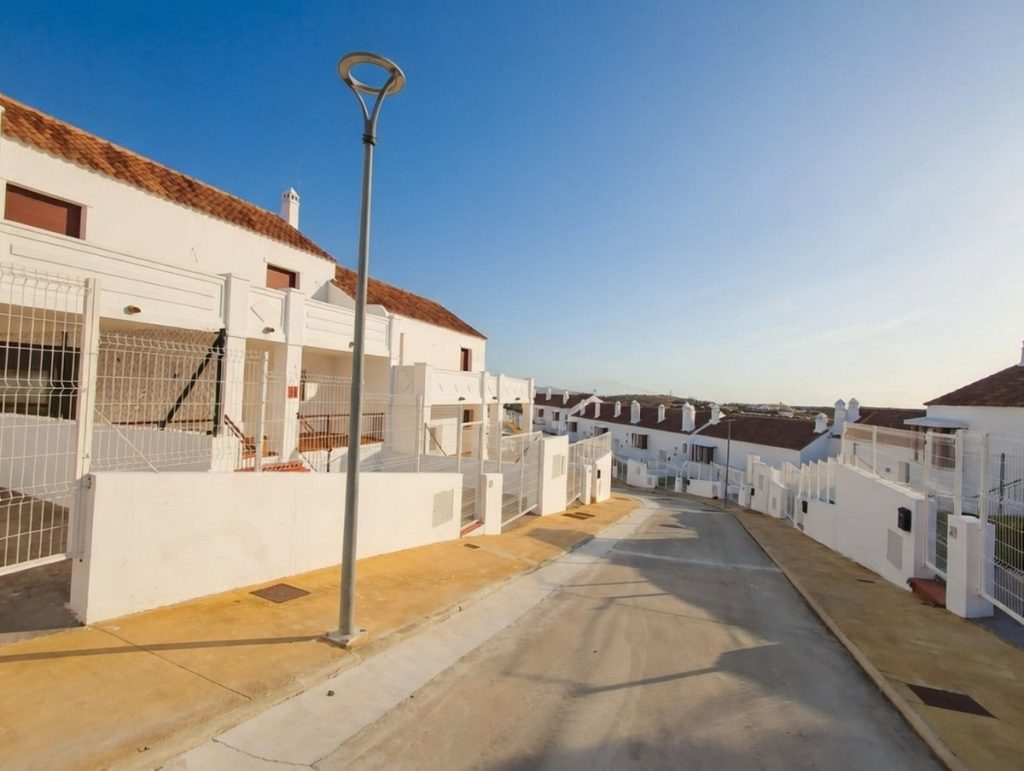 Town house in Casares
