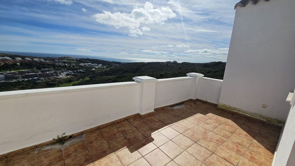 Town house in Casares