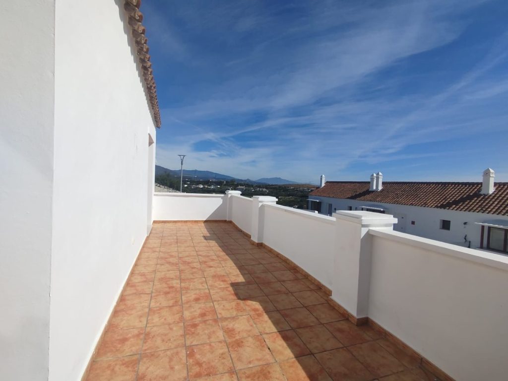 Town house in Casares
