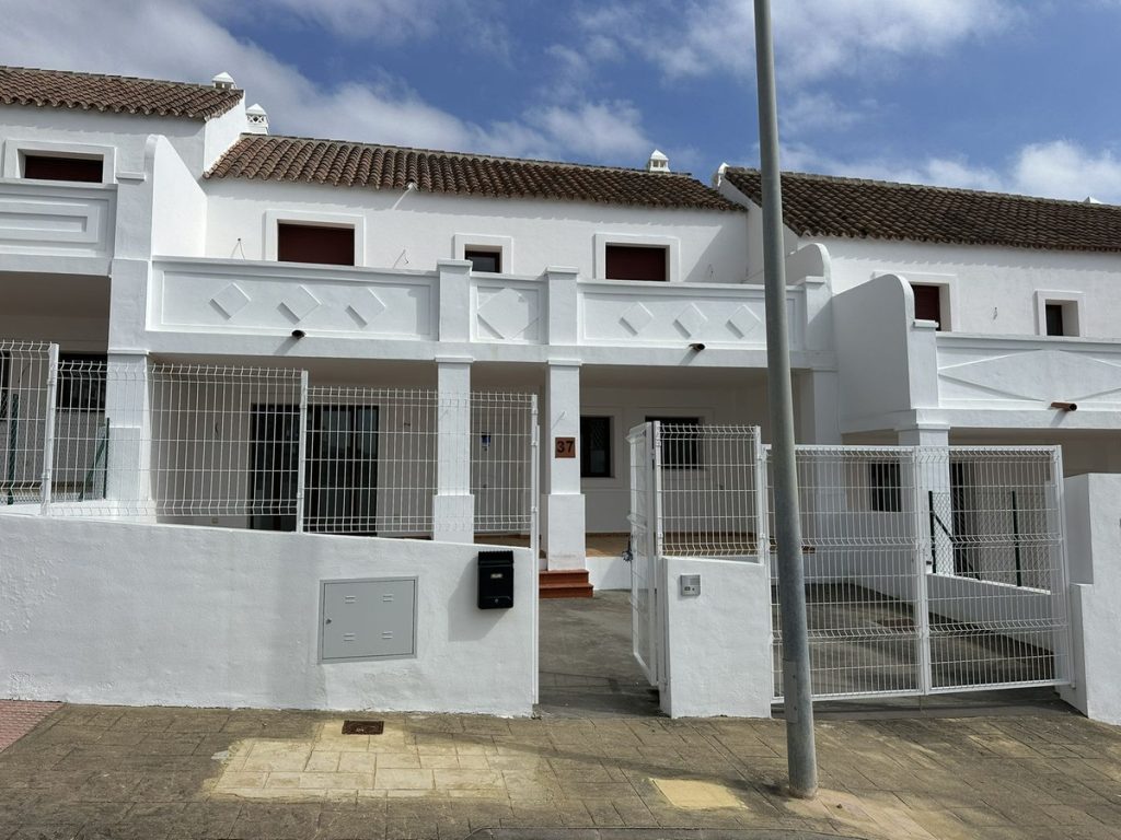 Town house in Casares