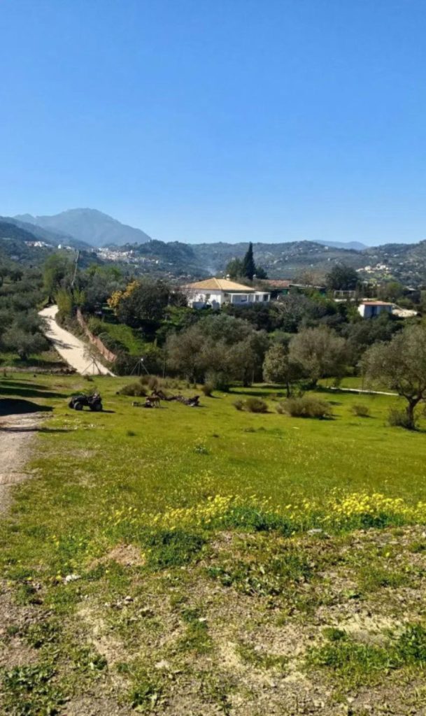 Land in Monda
