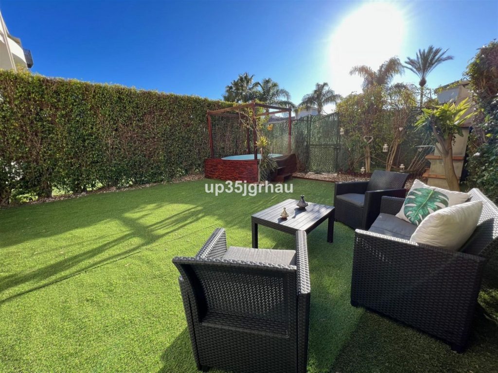 Apartment in Estepona