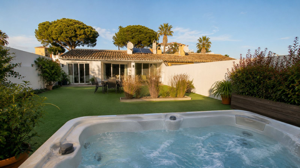 Villa in Calahonda