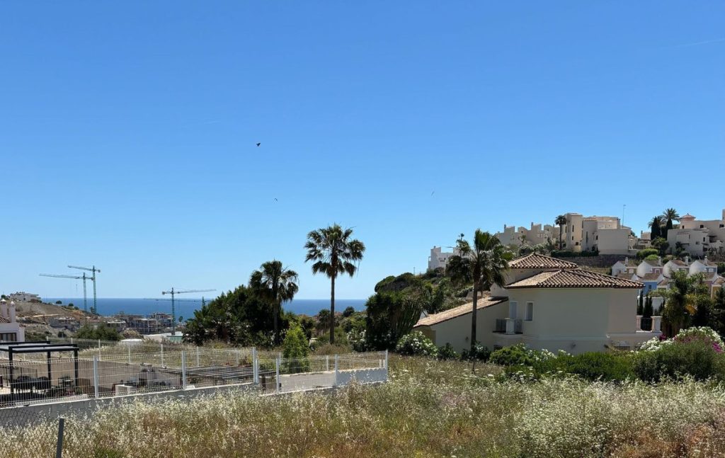 Land in Casares