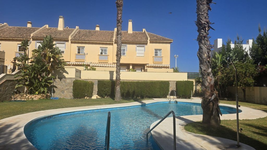 Town house in Mijas