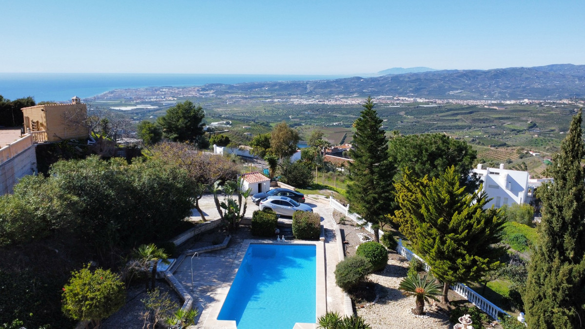 Villa in Algarrobo