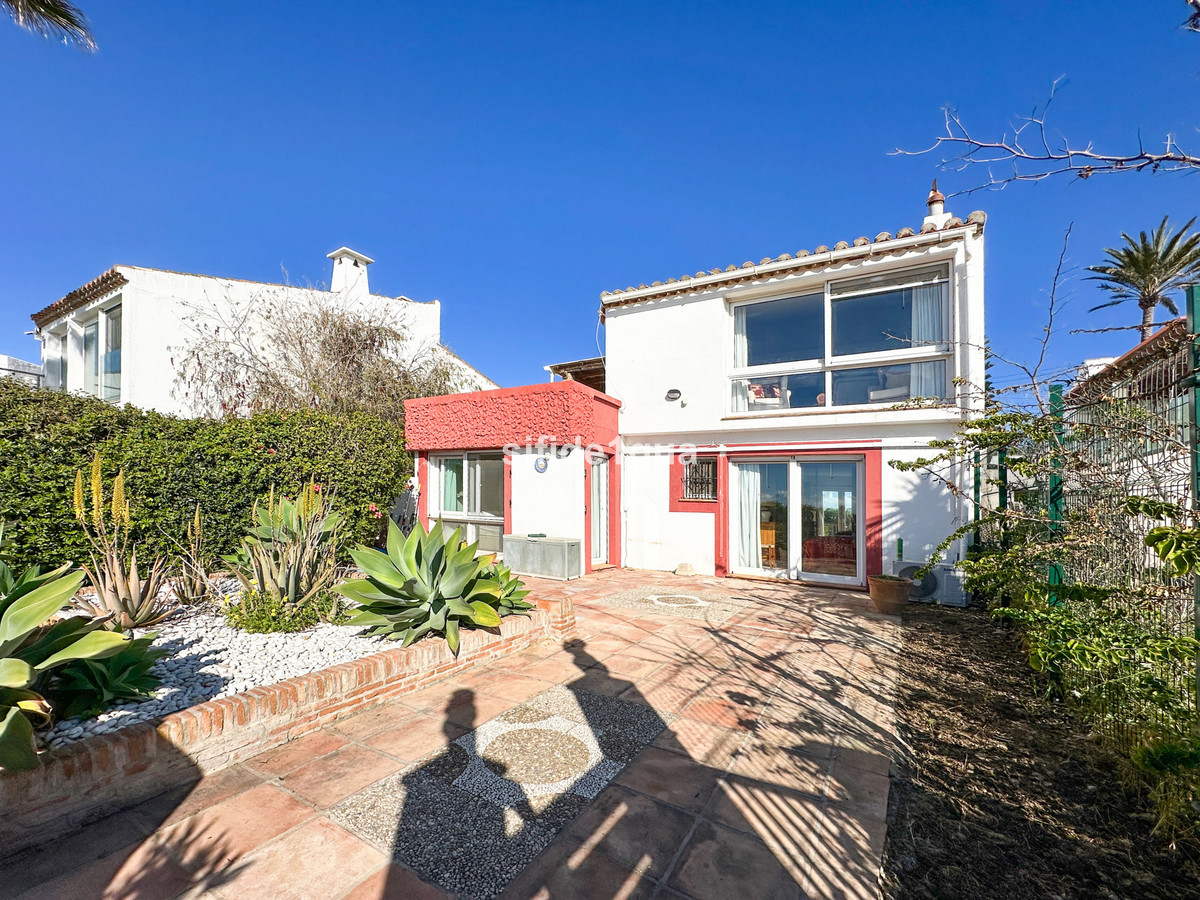 Villa in Estepona