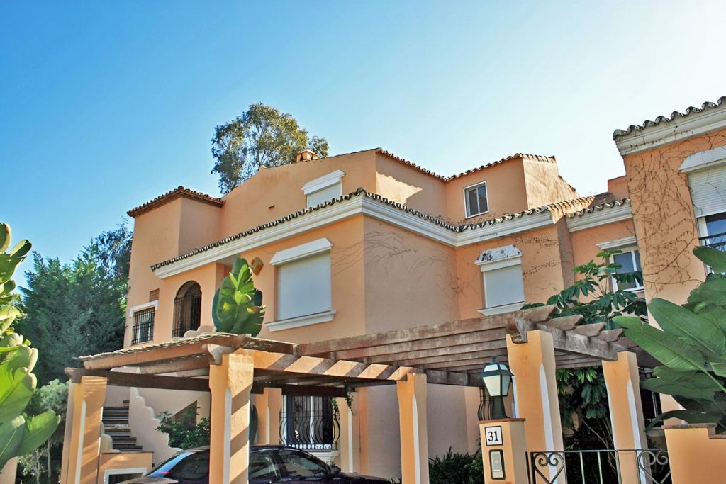 Apartment in Estepona