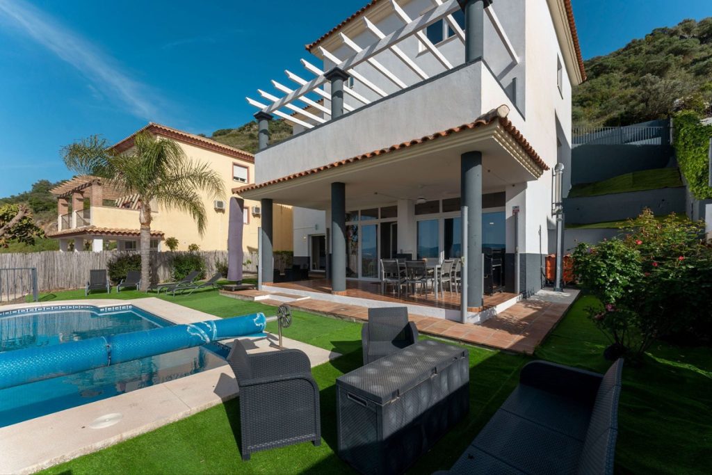 Villa in Coín