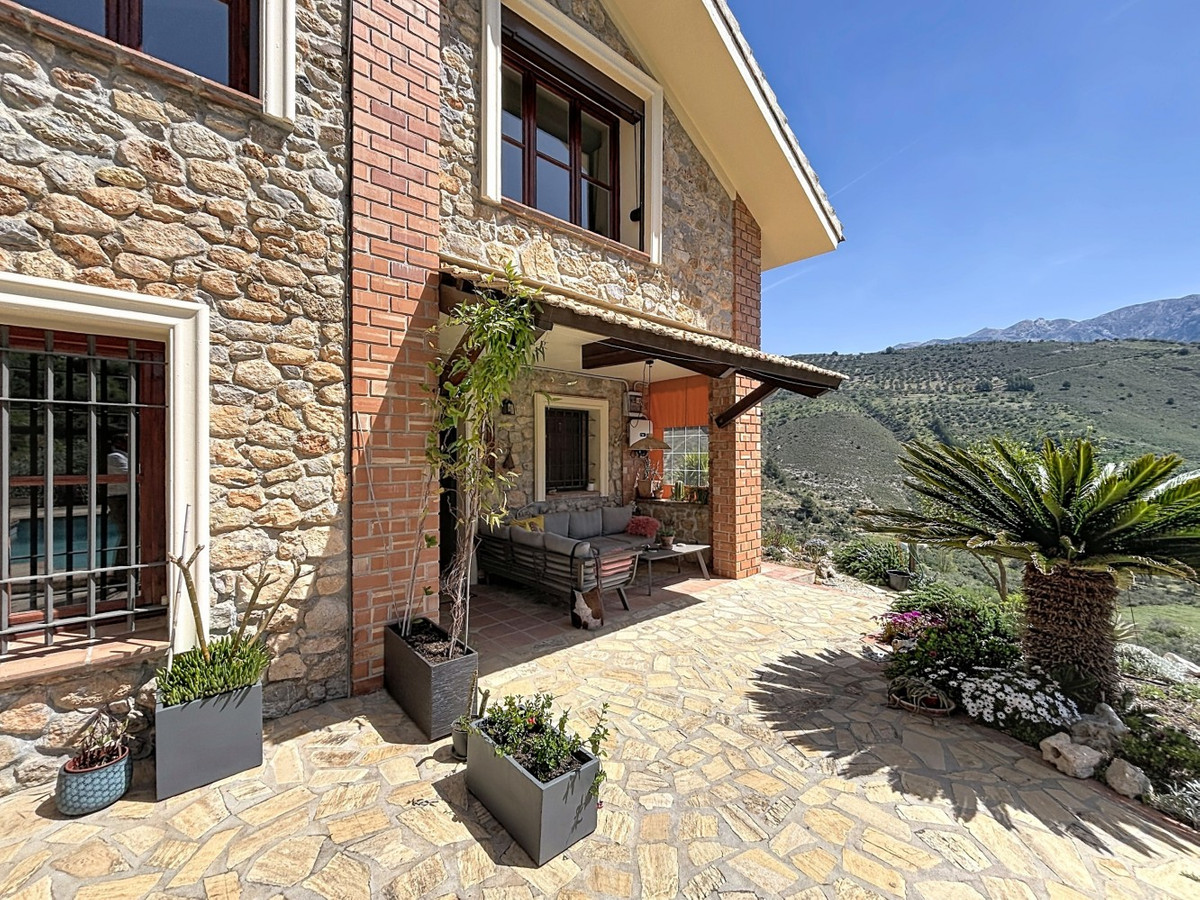 Villa in Alcaucín
