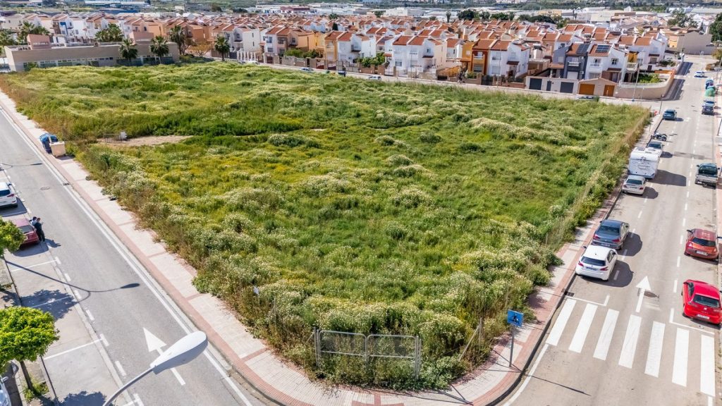 Land in Vélez-Málaga