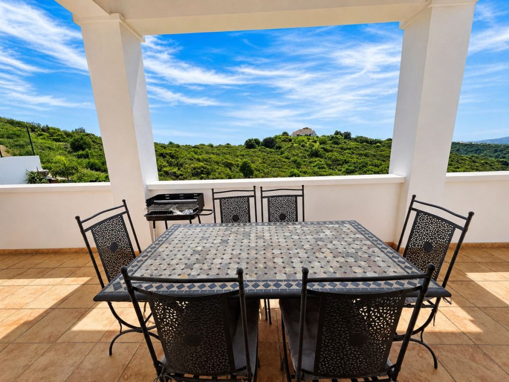 Town house in Casares