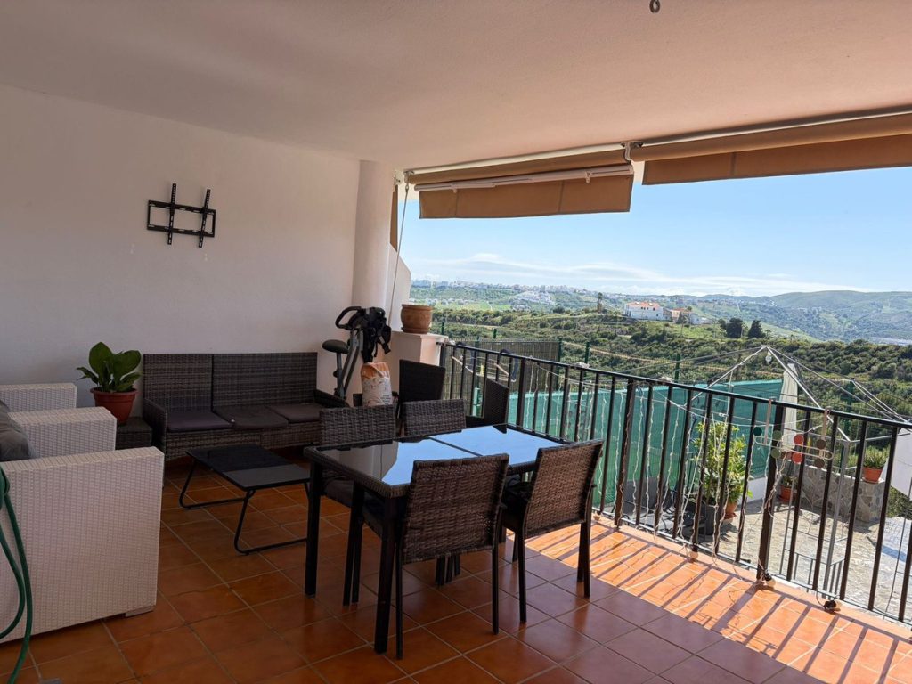 Villa in Casares