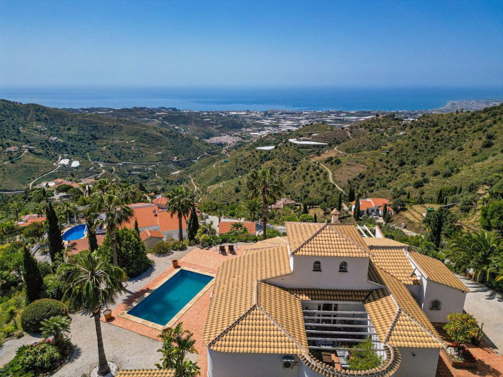Villa in Arenas