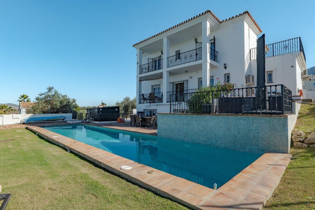 Villa in Alhaurín el Grande