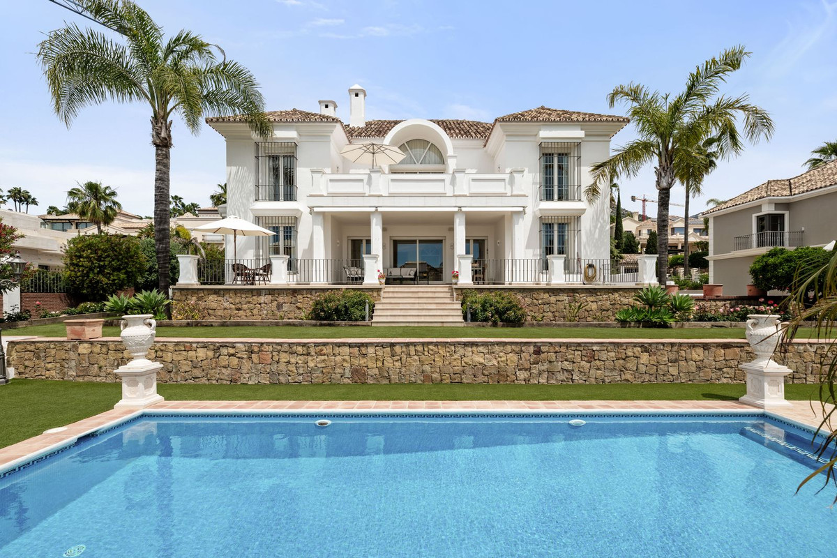 Villa in Sierra Blanca