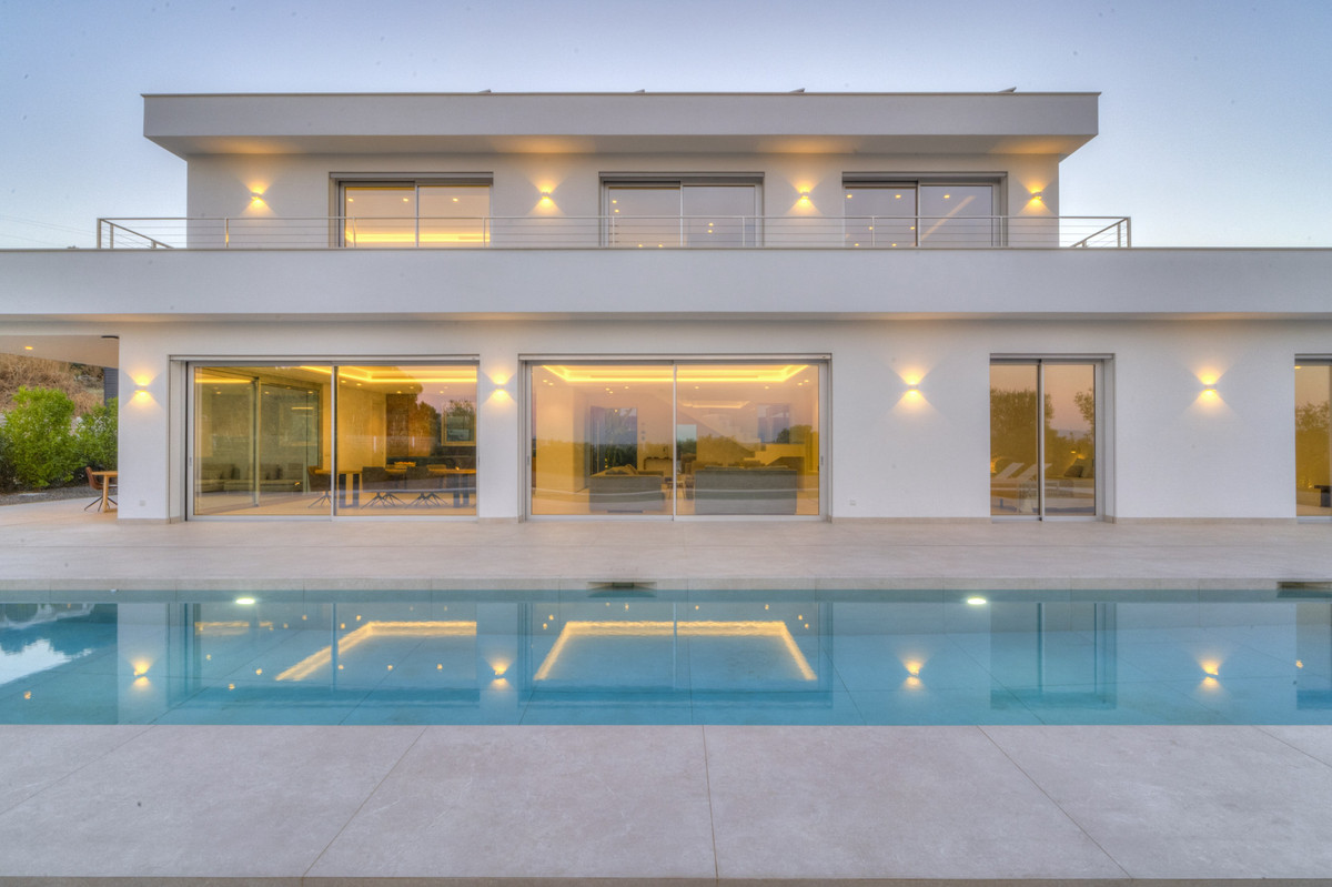 Villa in Coín