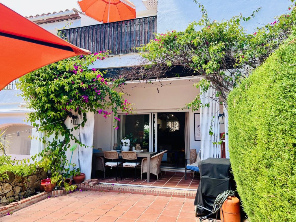 Town house in El Paraiso
