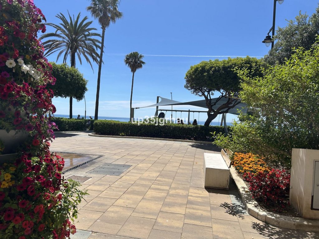 Apartment in Estepona