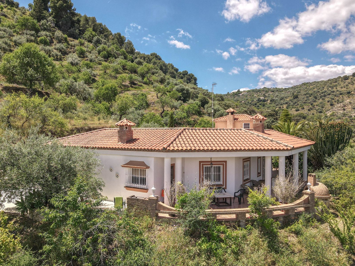 Villa in Monda