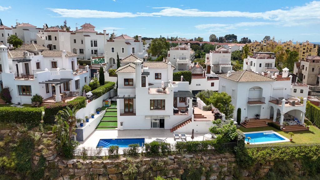 Villa in Estepona
