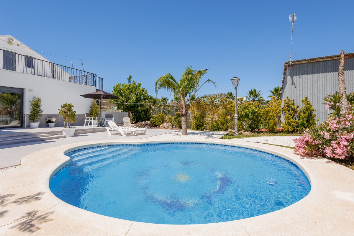 Villa in Coín