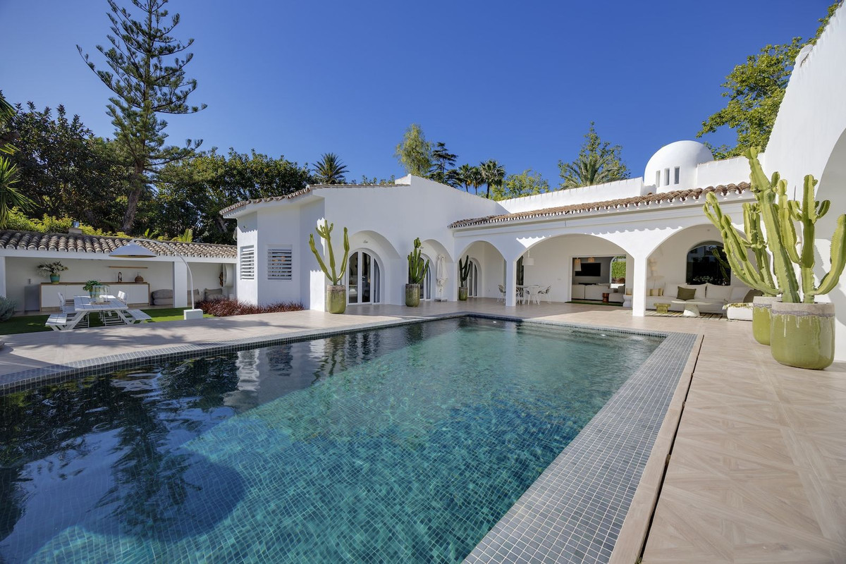 Villa in Guadalmina Alta