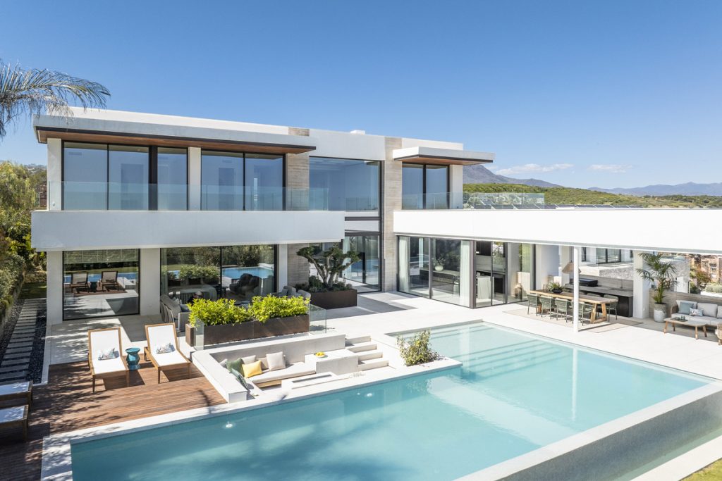 Villa in Casares
