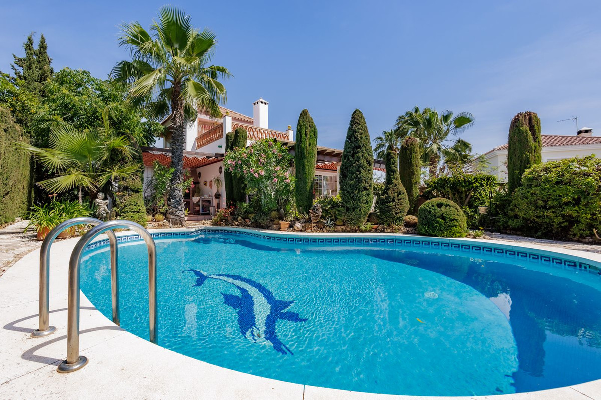 Villa in Coín