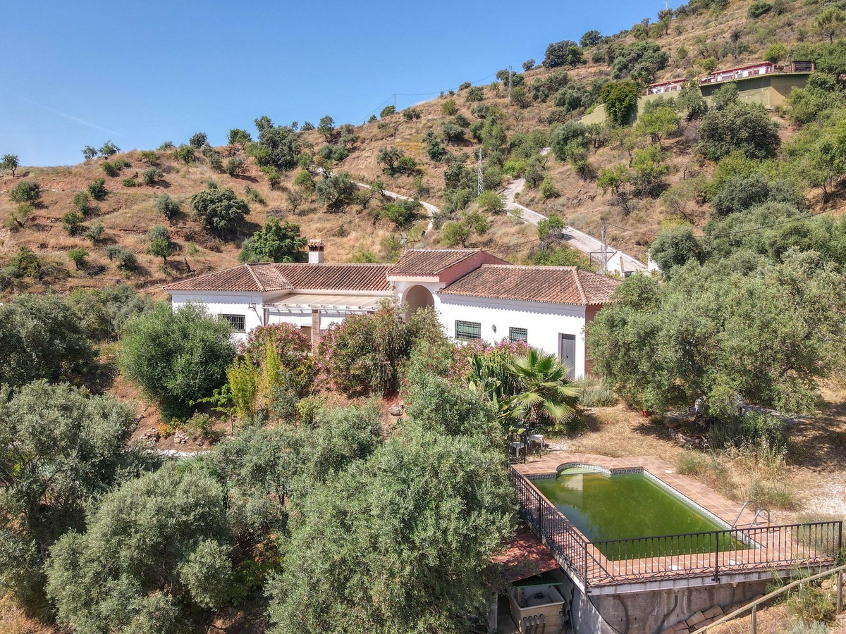 Villa in Monda