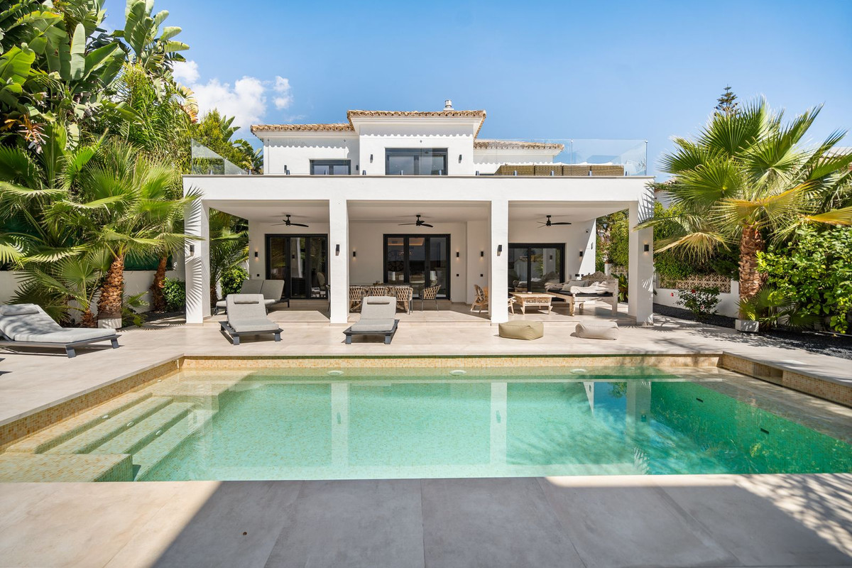 Villa in Marbesa