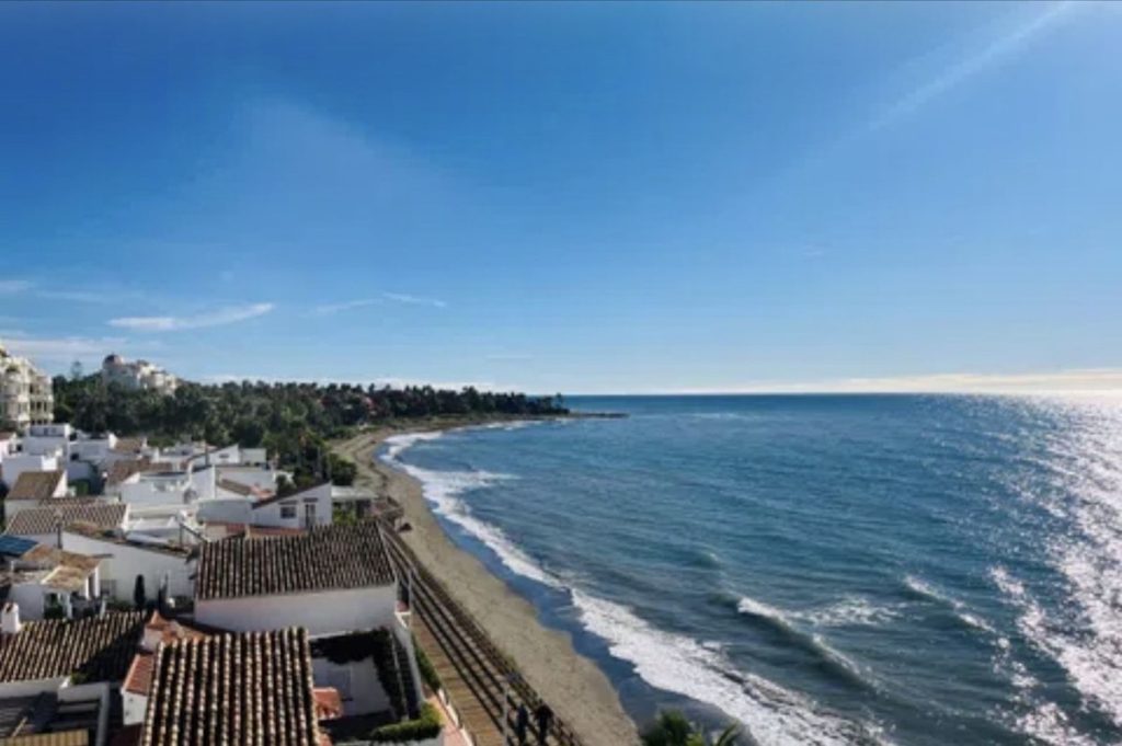 Town house in Estepona