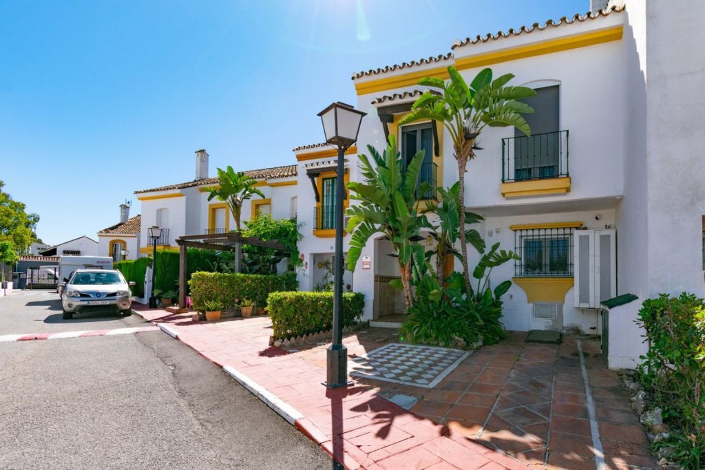 Town house in Estepona